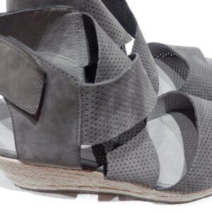 Eileen Fisher Gray Perforated Suede Espadrille Wedge Sandals in Size 9 (NWOB)